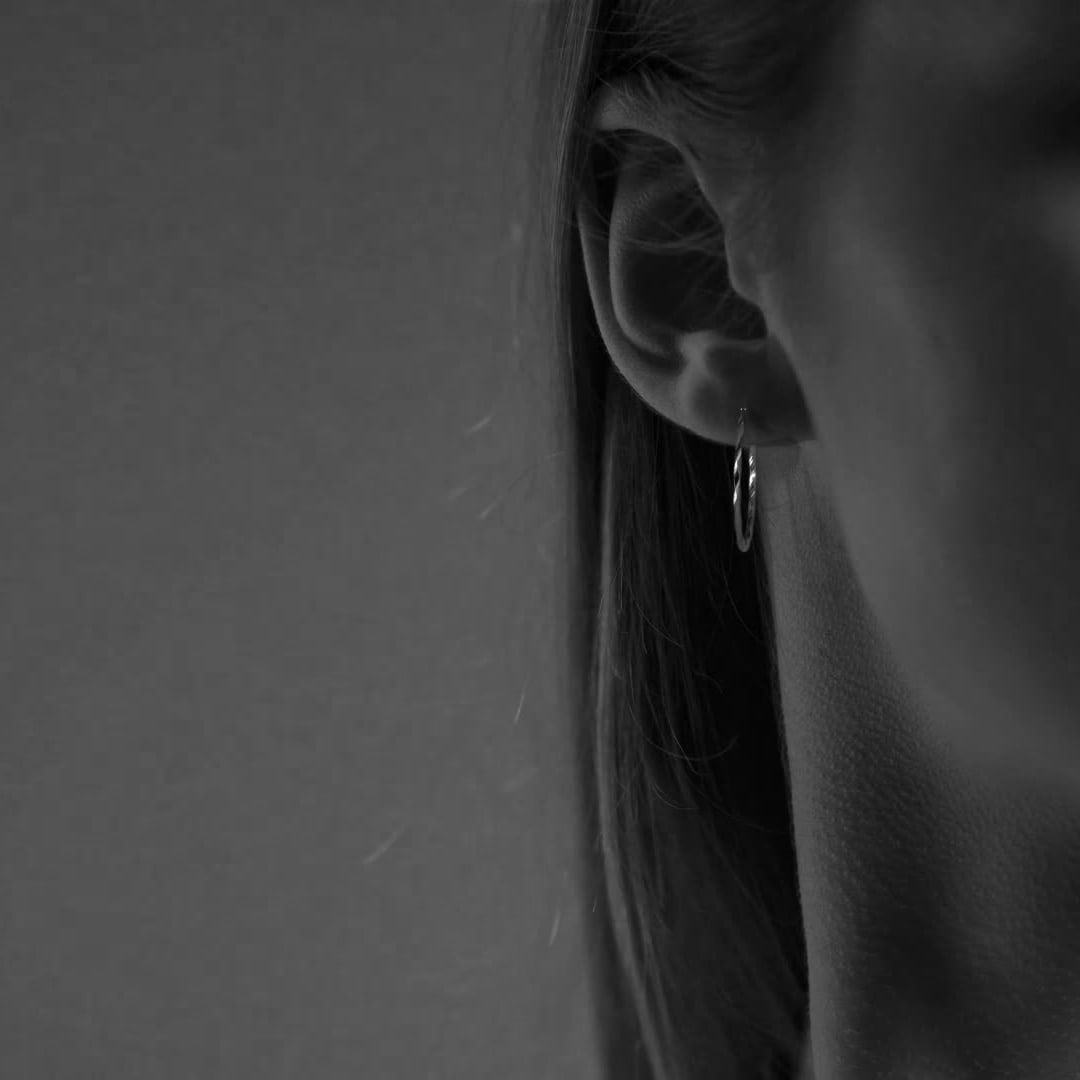 Arete De Plata 925 Para Mujer Con Diamantado Torsal