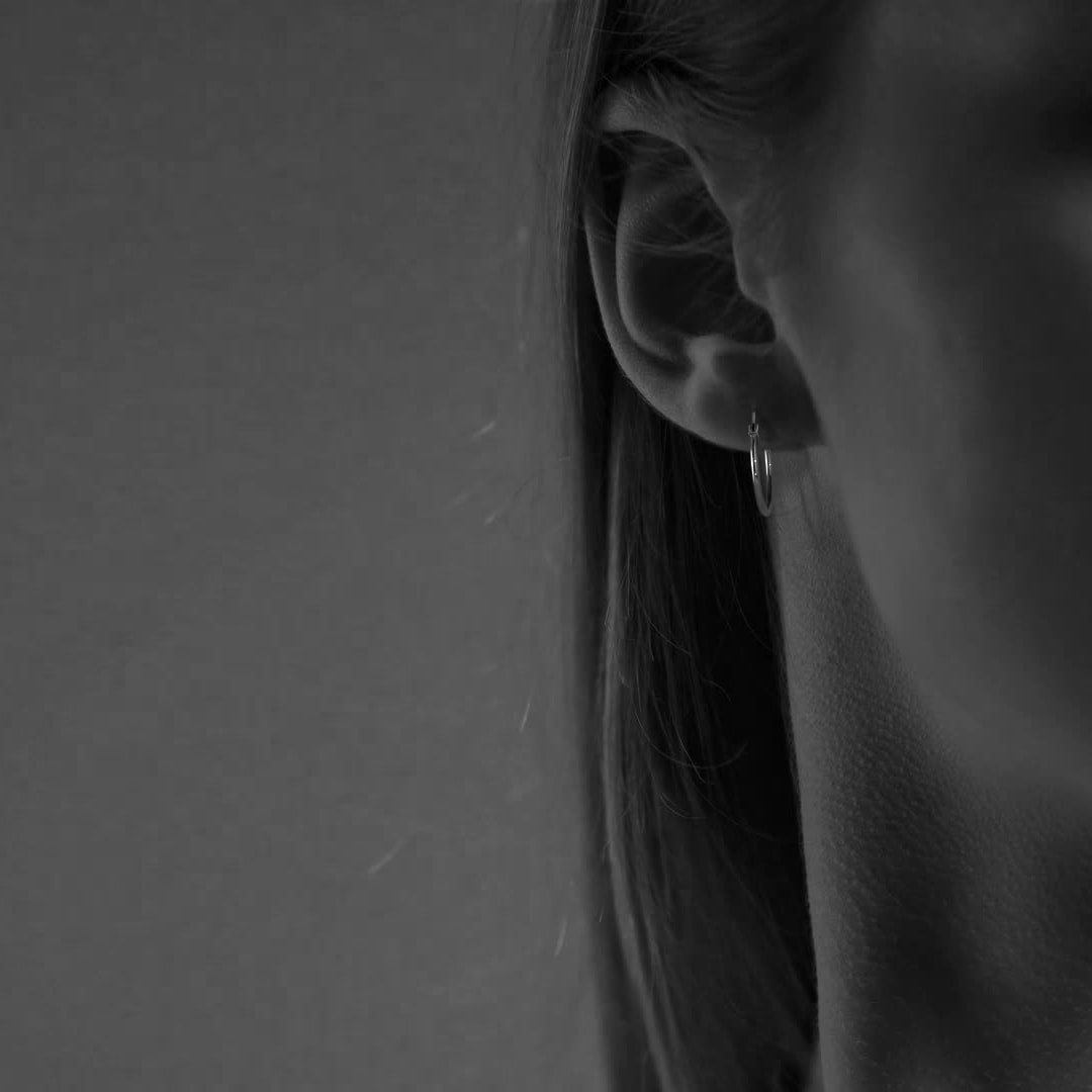 Arete Arracada Ligera Para Mujer Lisa De Plata Ley 925