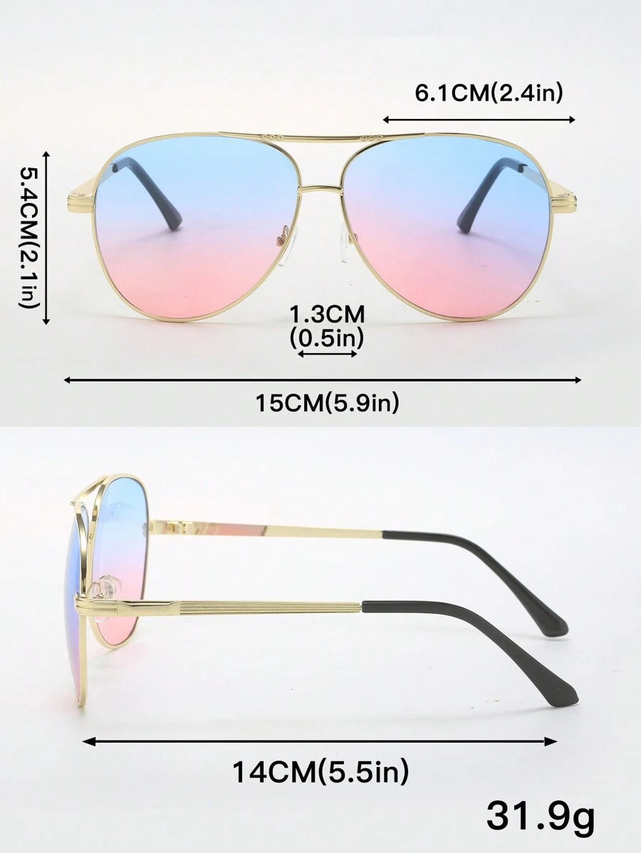 gafas de mujer con montura metálica ovalada y doble puente