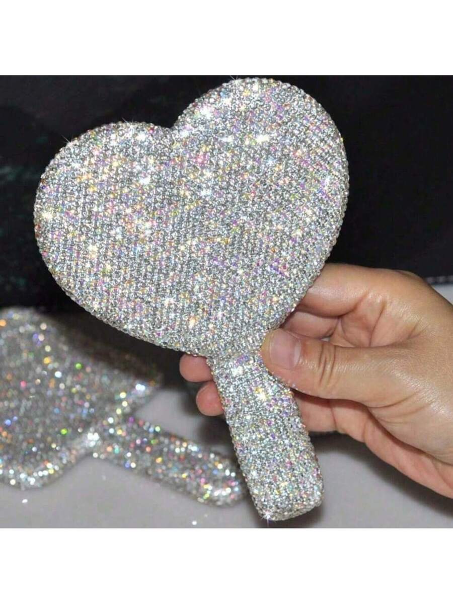 Espejo de maquillaje en forma de corazón