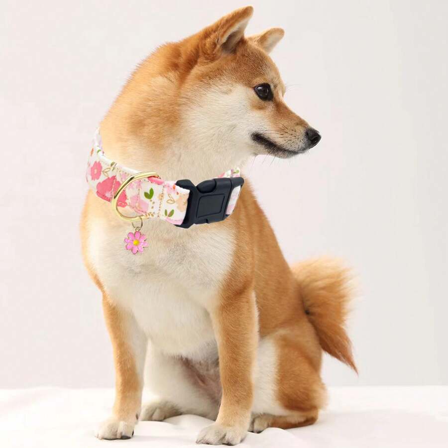 Collar de perro con estampado floral