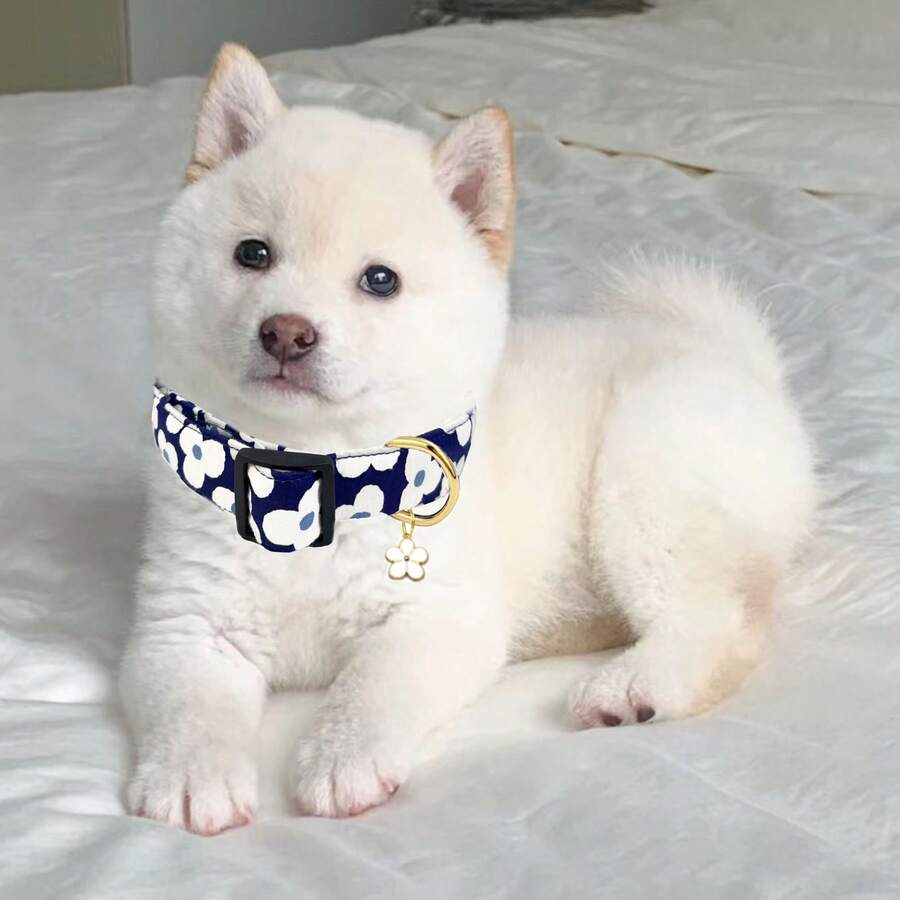 Collar de perro con estampado floral