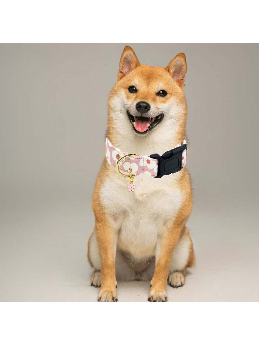 Collar de perro con estampado floral