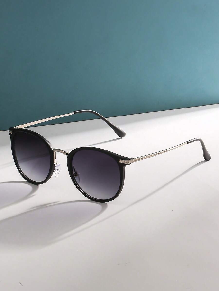 Gafas de sol con montura redonda elegantes