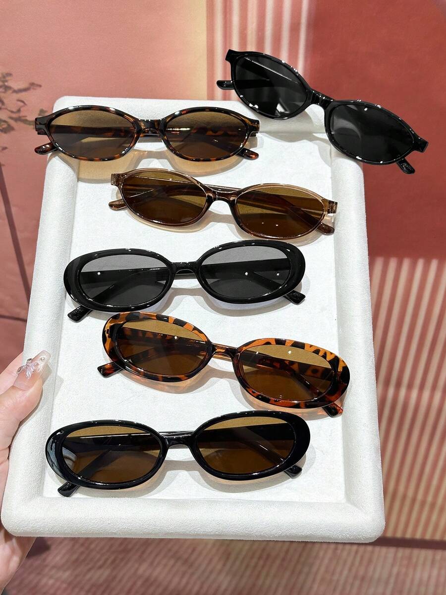 gafas con estampado de leopardo y marcos geométricos multicolor