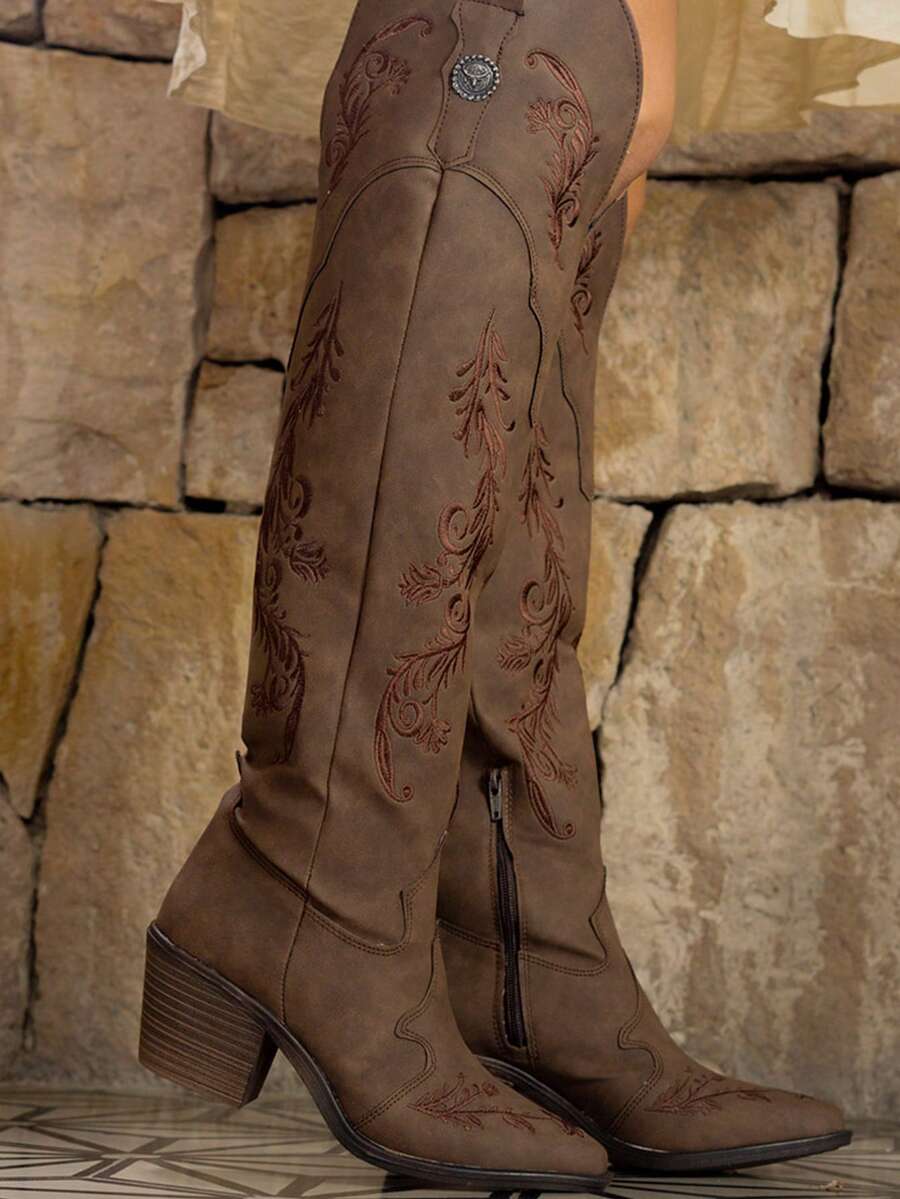 Botas estilo vaquero altas hasta la rodilla