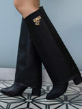 Bota de moda, bota de dama con herraje candado