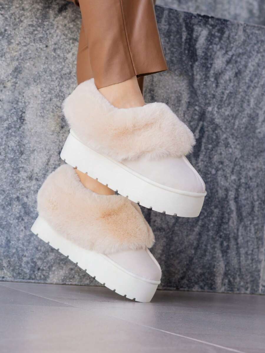 Bota de moda,bota de dama con peluche por fuera y por dentro