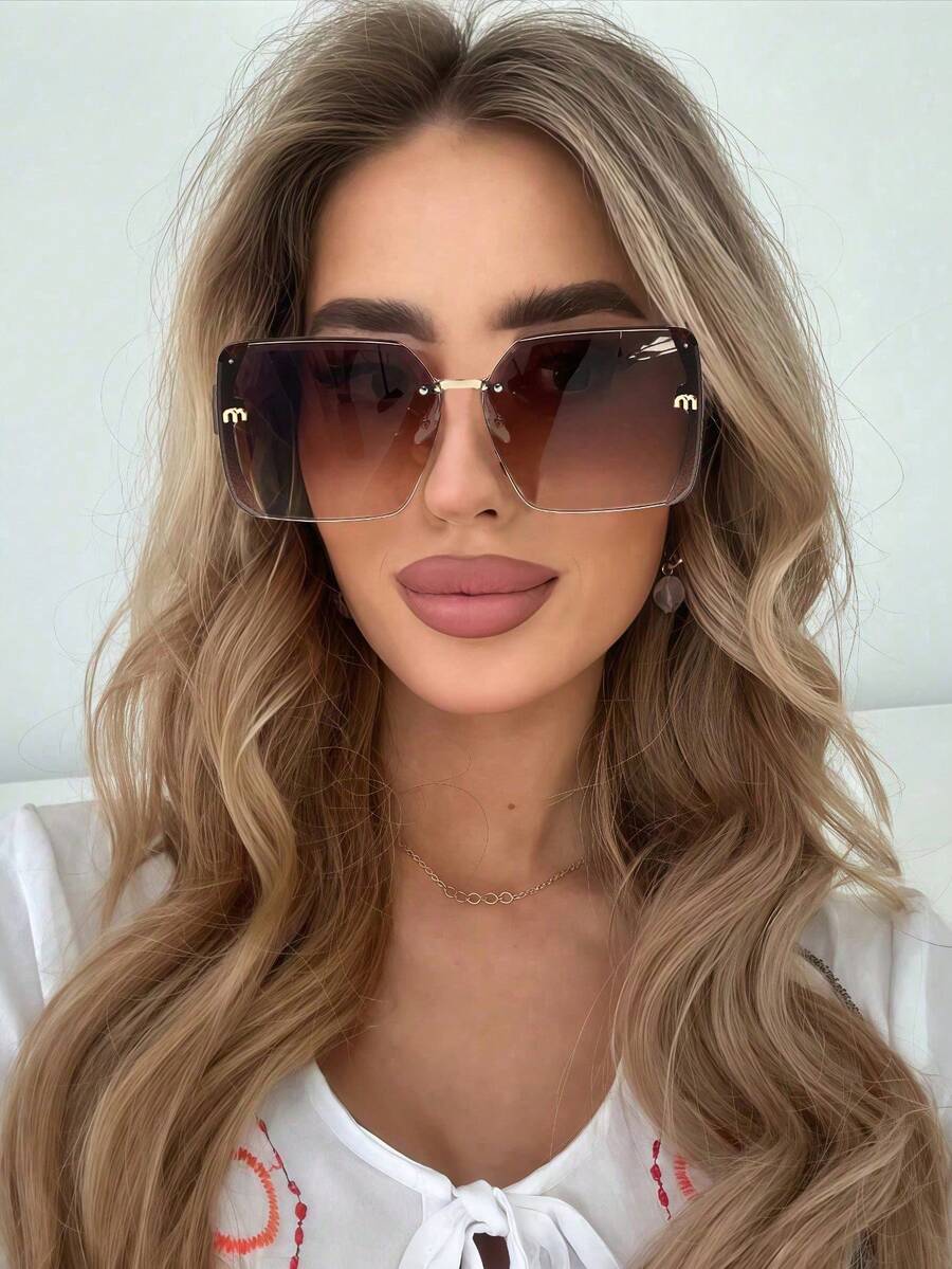 Gafas con montura grande cuadrada