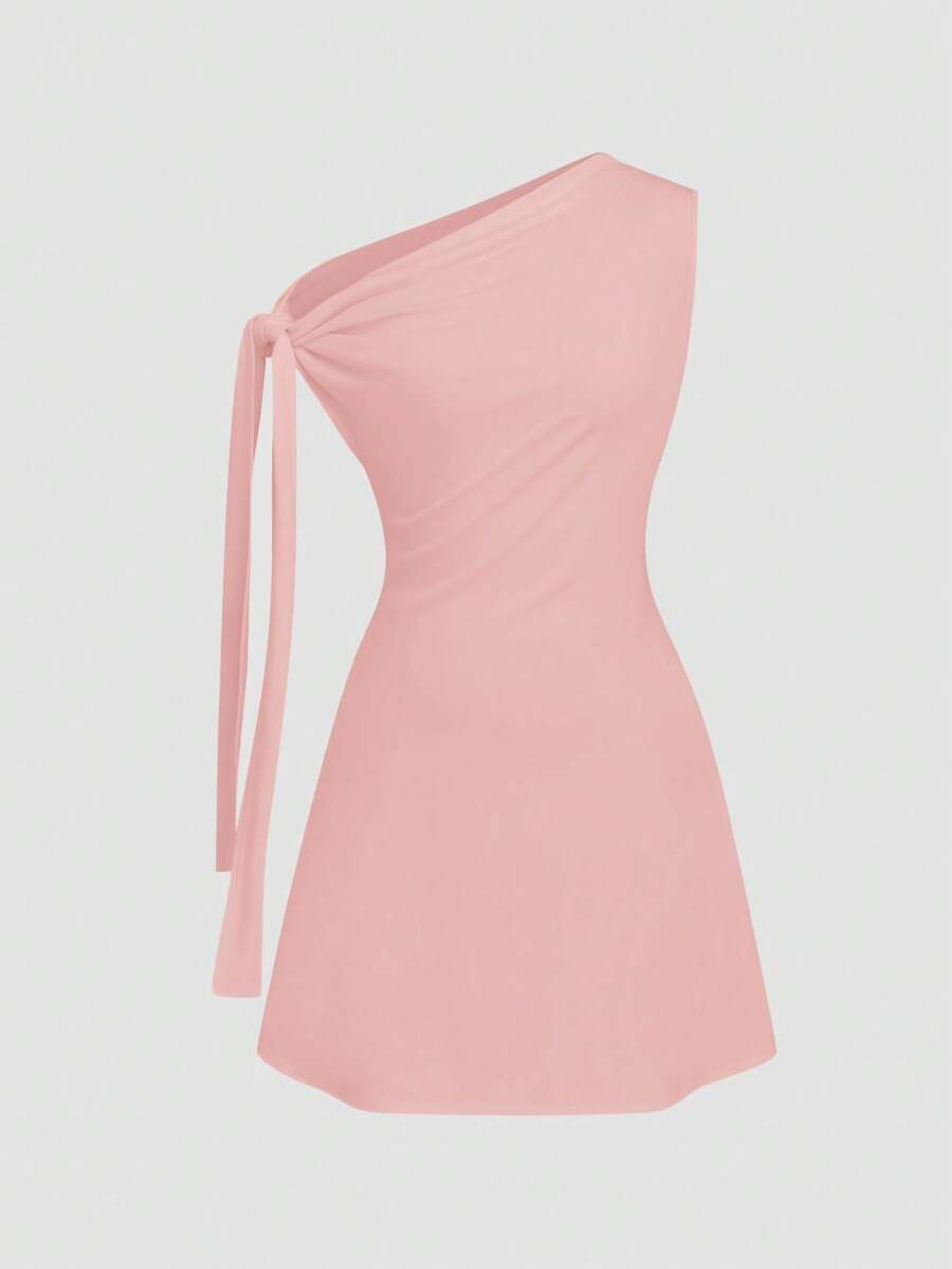 Vestido corto con nudo en la cintura