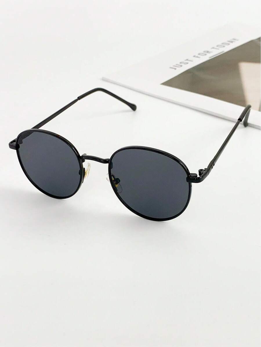 gafas con montura redonda pequeña y retro