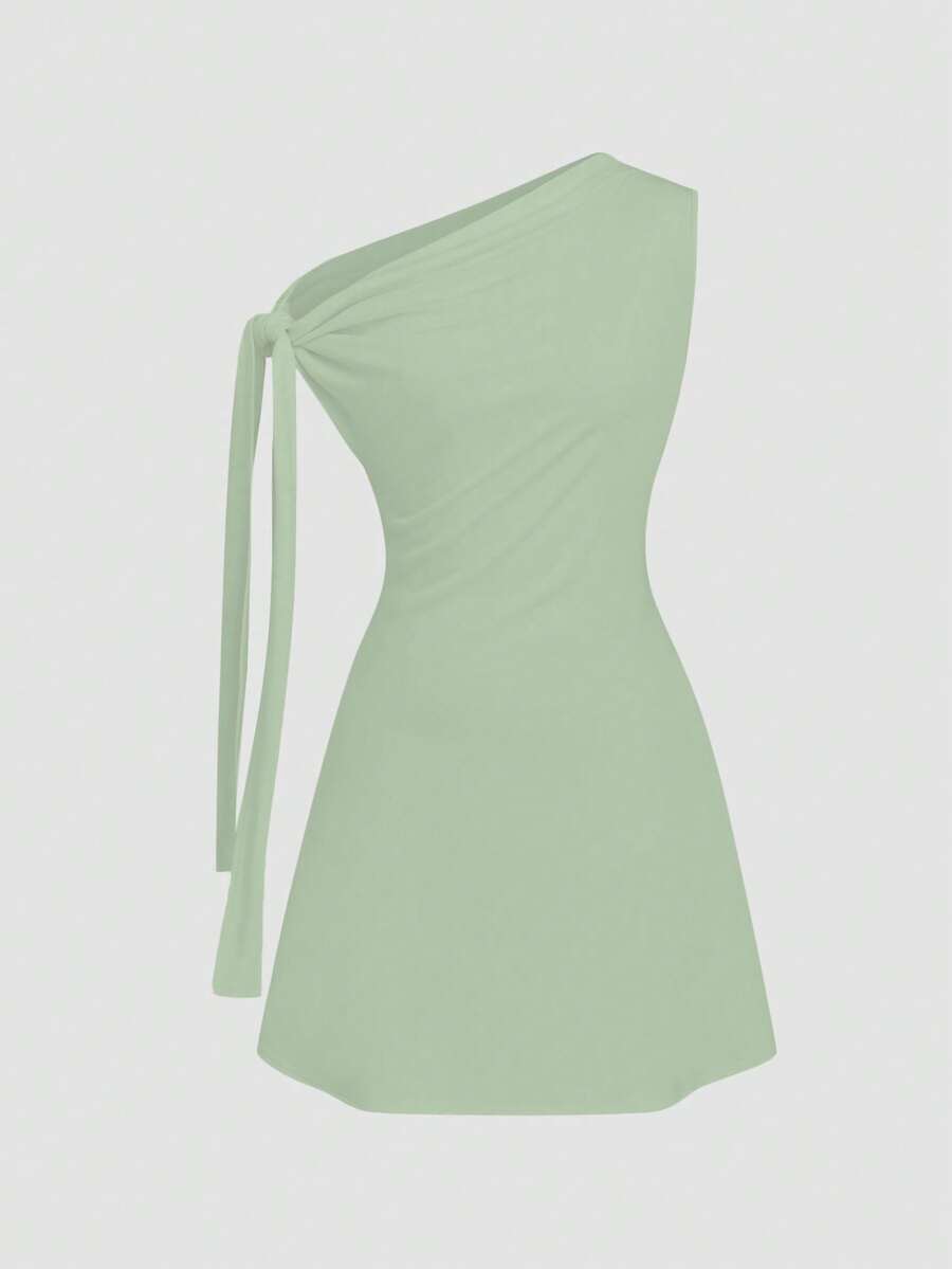 Vestido corto con nudo en la cintura