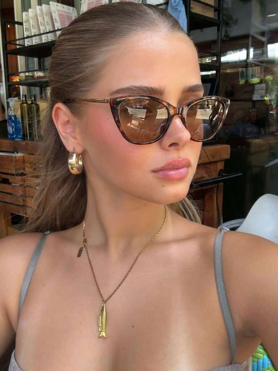 gafas con montura de ojo de gato retro