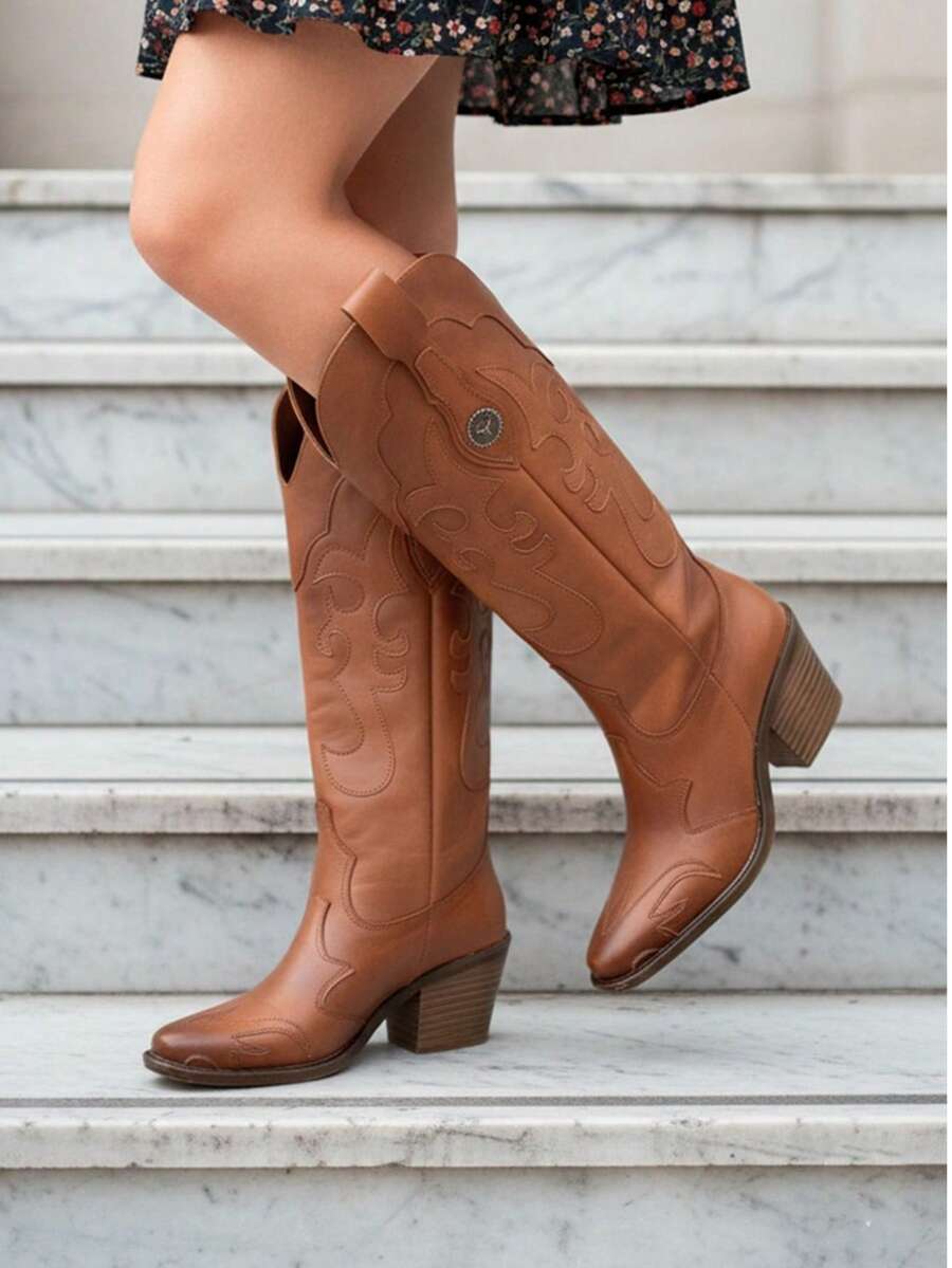Botas vaqueras vintage con tacón alto y grueso
