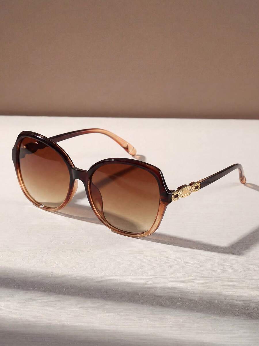 gafas de sol de moda con marco cuadrado