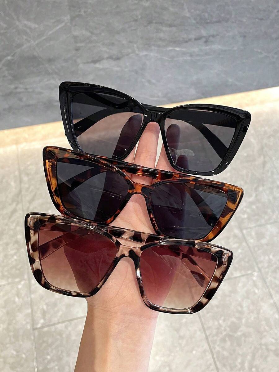 gafas de mujer con montura en forma de ojo de gato