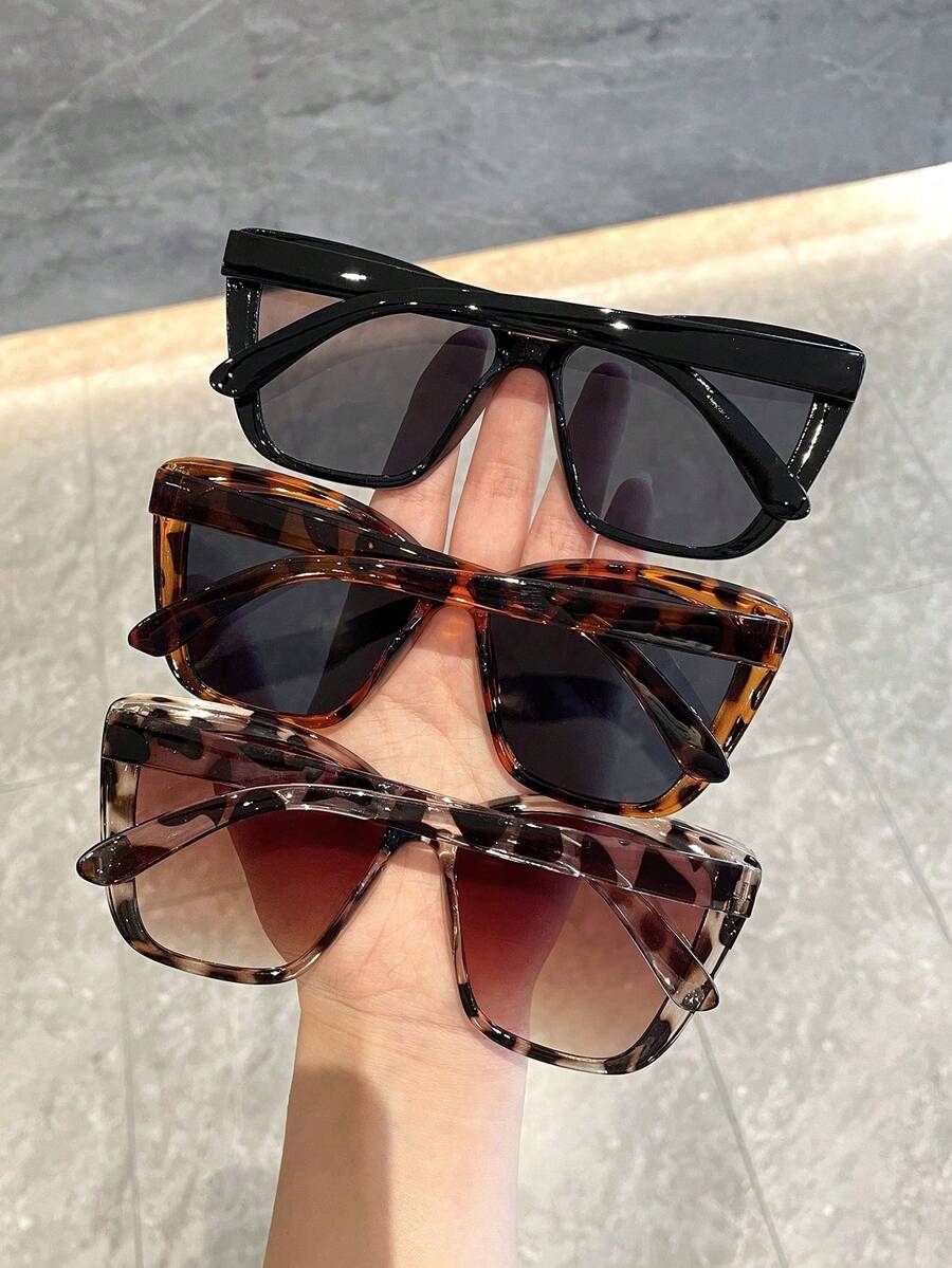gafas de mujer con montura en forma de ojo de gato