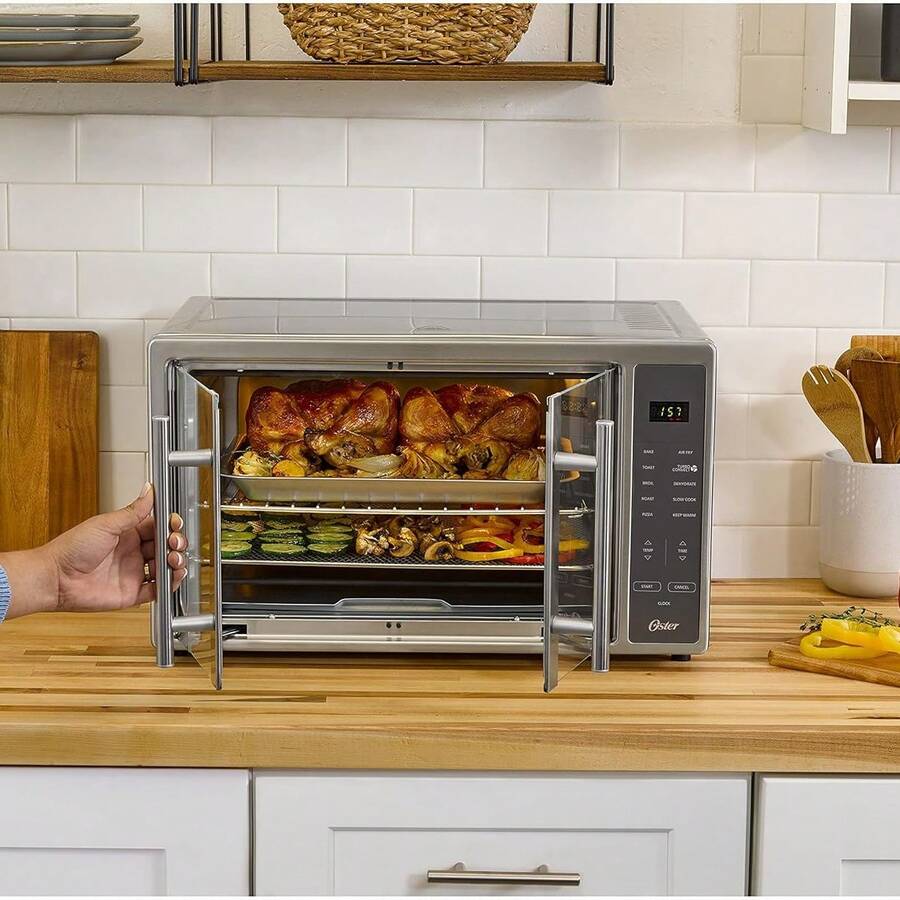 Horno Oster con freidora de aire ofrece 10 funciones