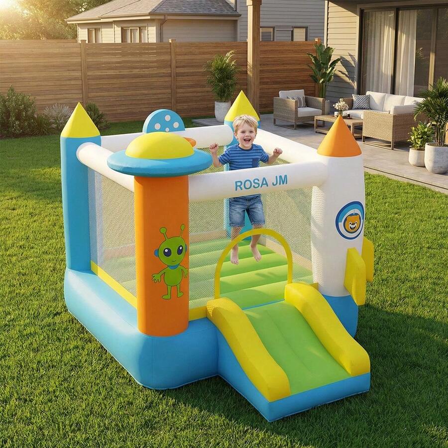 Castillo hinchable grande con diseño de cohetes azul