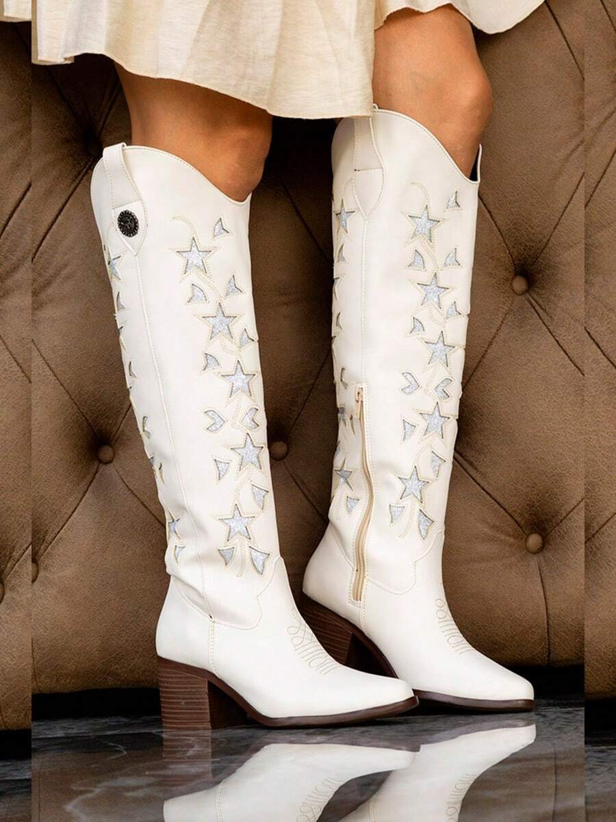 Botas vaqueras con laser y fondo de brillos