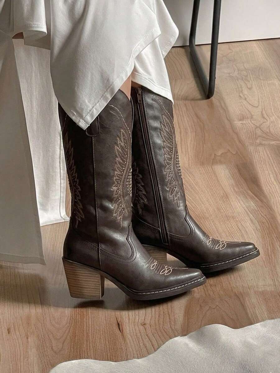 Botas Vaqueras con Bordado y cristales elegantes con plataforma