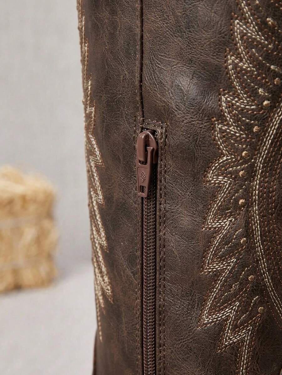 Botas Vaqueras con Bordado y cristales elegantes con plataforma