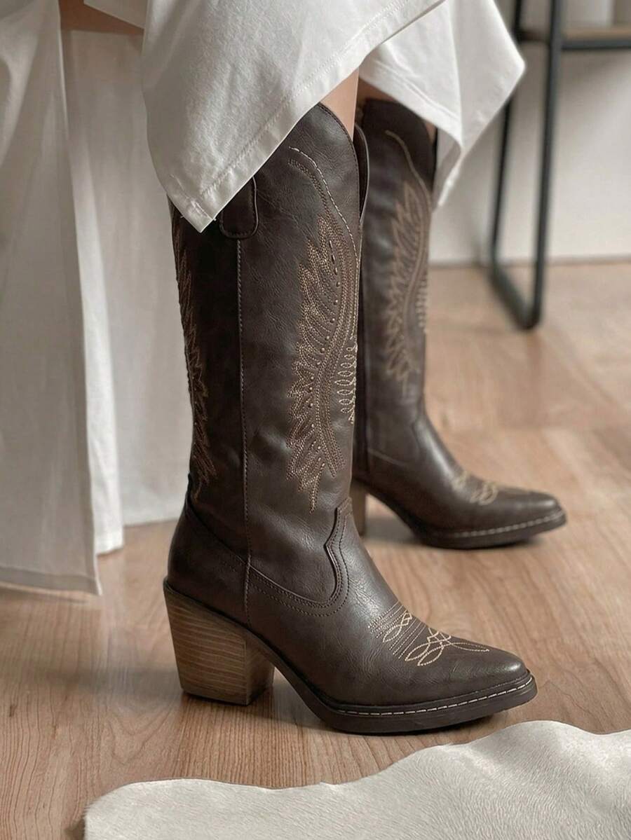 Botas Vaqueras con Bordado y cristales elegantes con plataforma