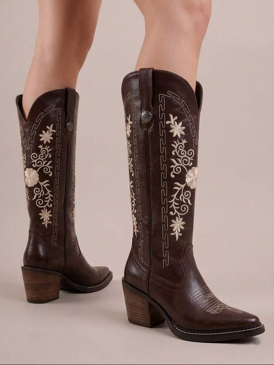 Bota Vaquera con bordado de flores con plataforma