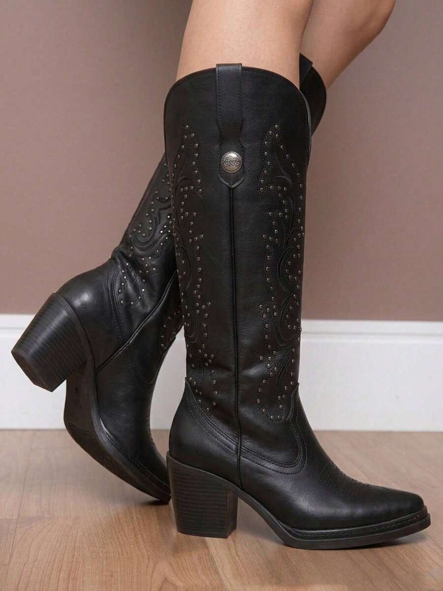 Botas Vaqueras con bordado y llena de remaches elegantes
