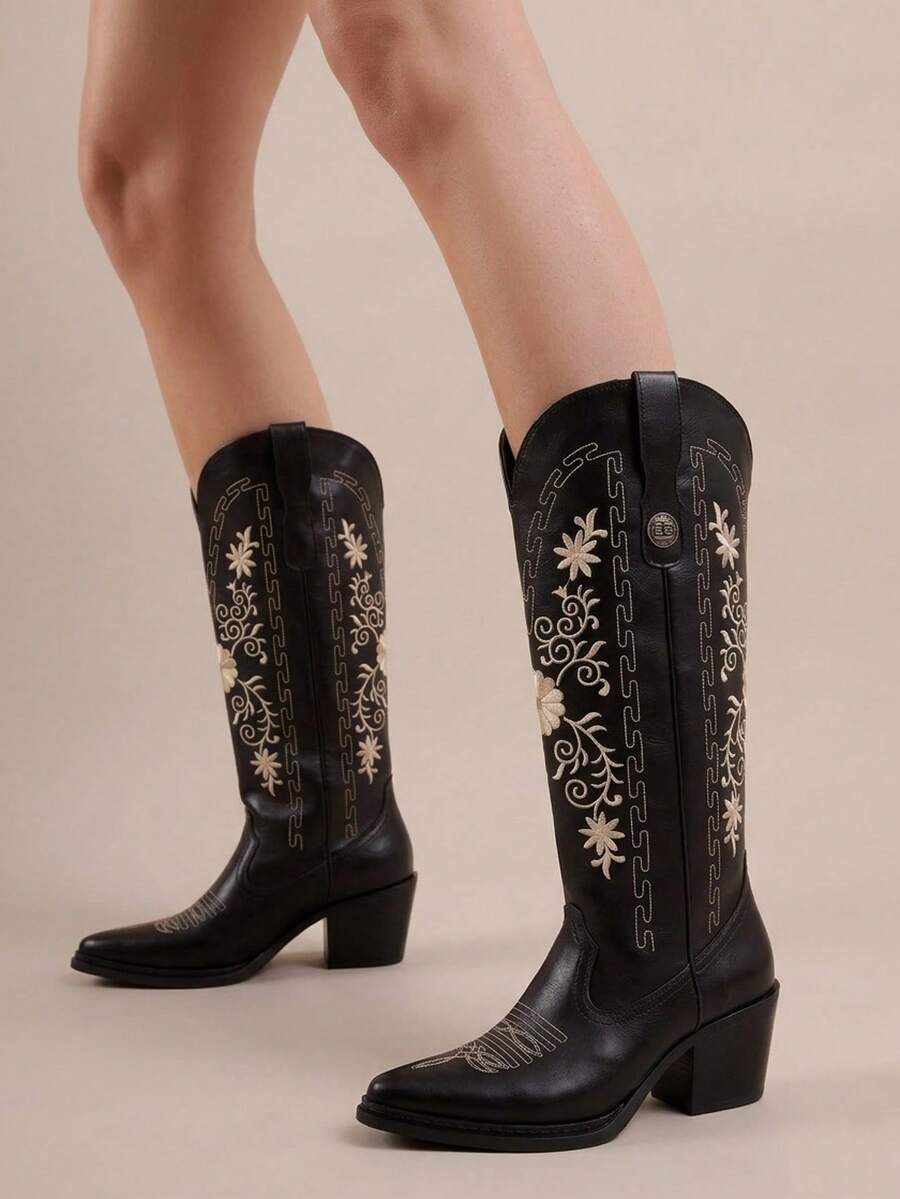 Bota Vaquera con bordado de flores con plataforma