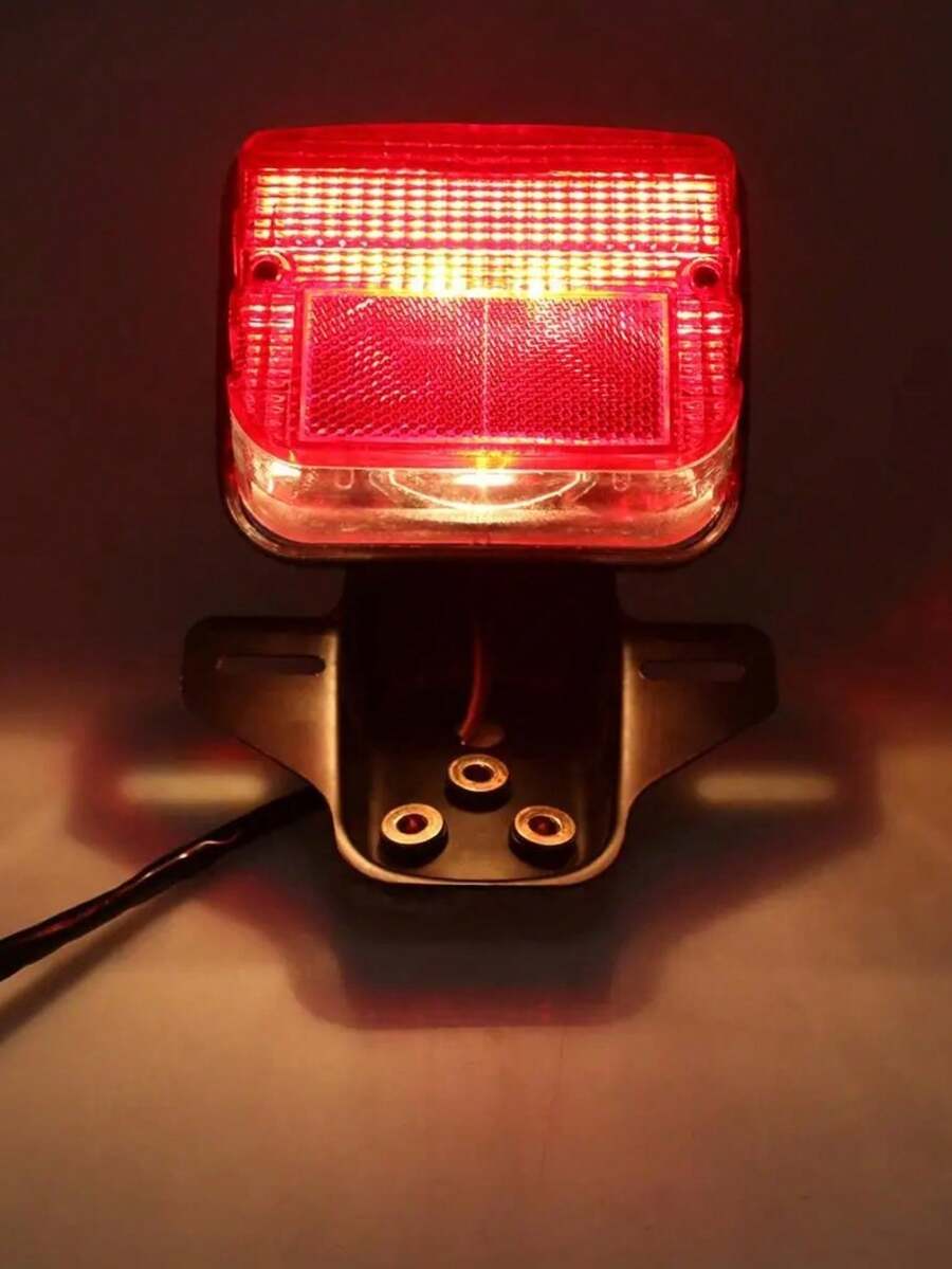 Luz trasera de freno para motocicleta