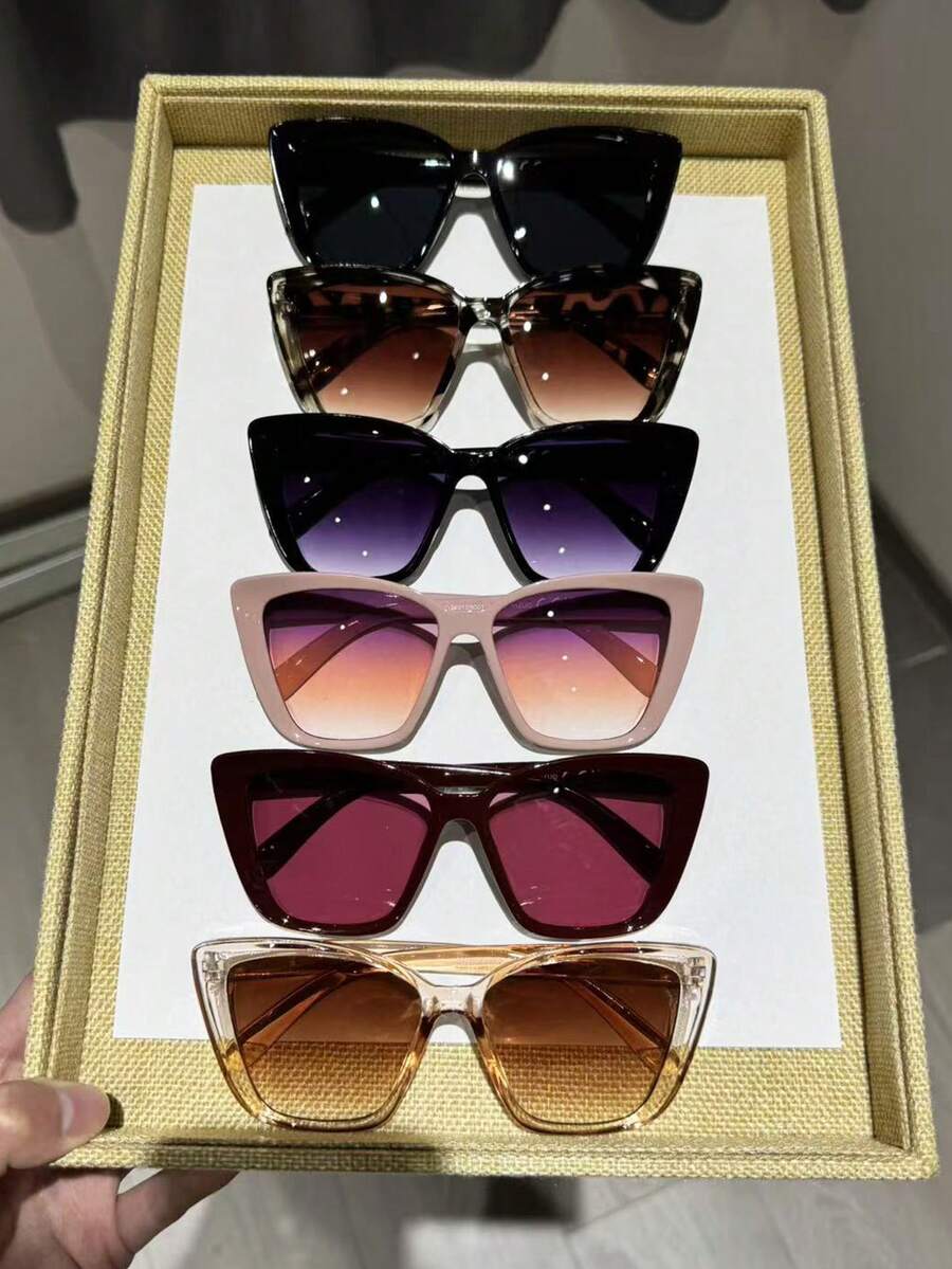 gafas de mujer con montura en forma de ojo de gato