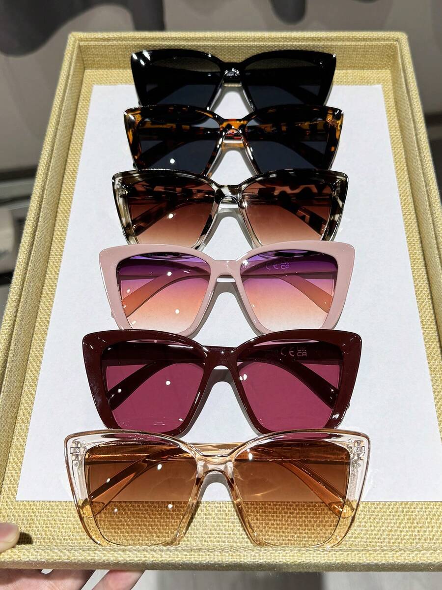 gafas de mujer con montura en forma de ojo de gato
