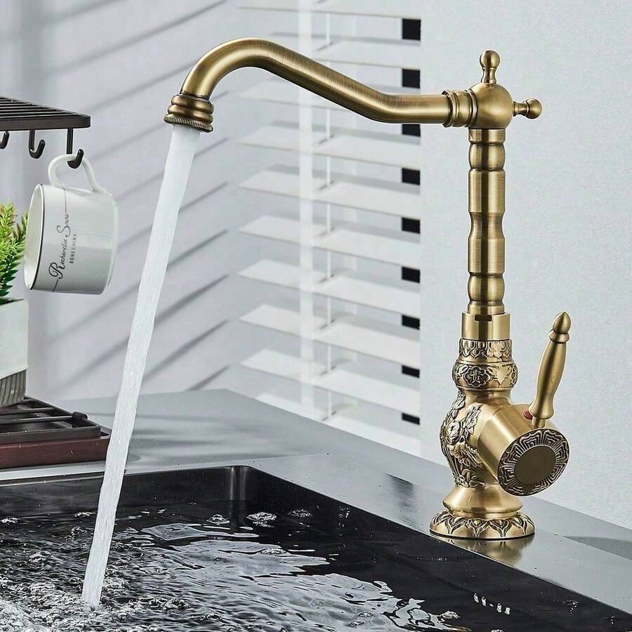 Grifo de baño de latón antiguo