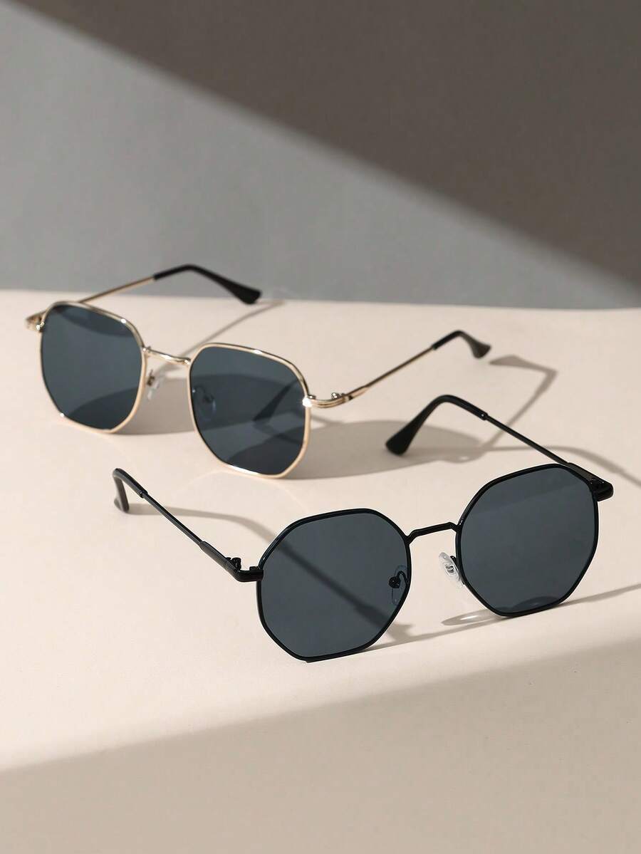 Gafas de moda metálicas y geométricas
