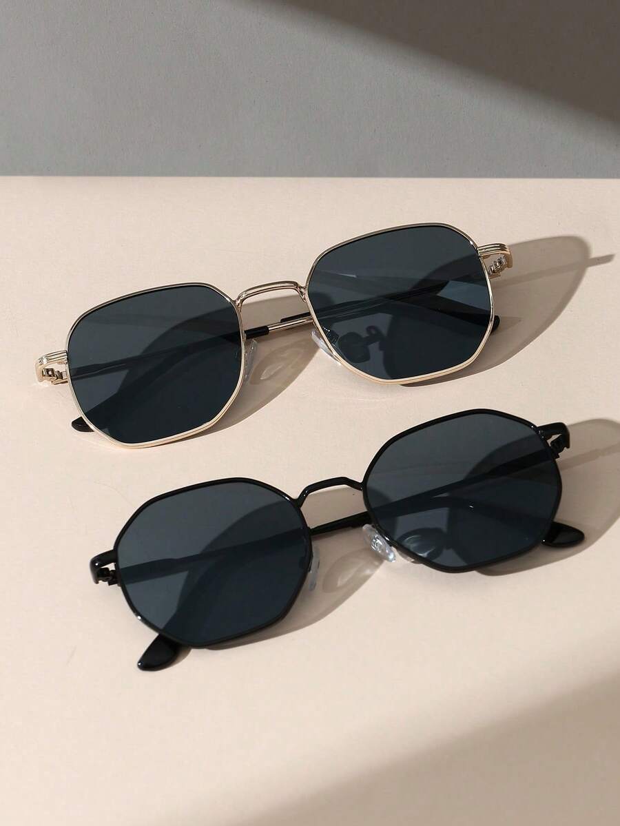 Gafas de moda metálicas y geométricas