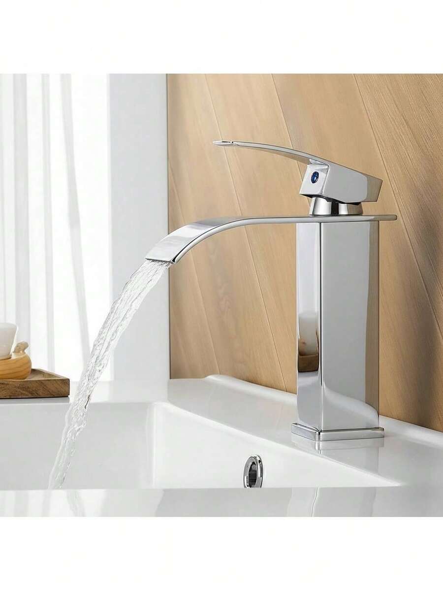 Grifo de baño cromado para lavabo