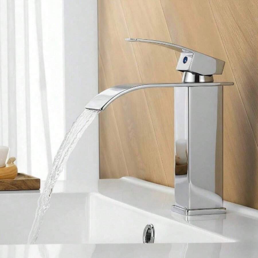 Grifo de baño cromado para lavabo