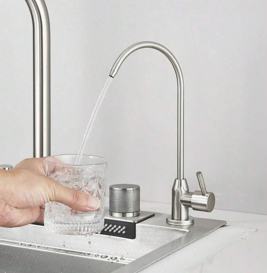 Fregadero de cocina de acero inoxidable con soporte para cuchillos, colador, dispensador de jabón, grifo con filtro de agua, tabla de cortar y portavasos (80 * 46 cm)