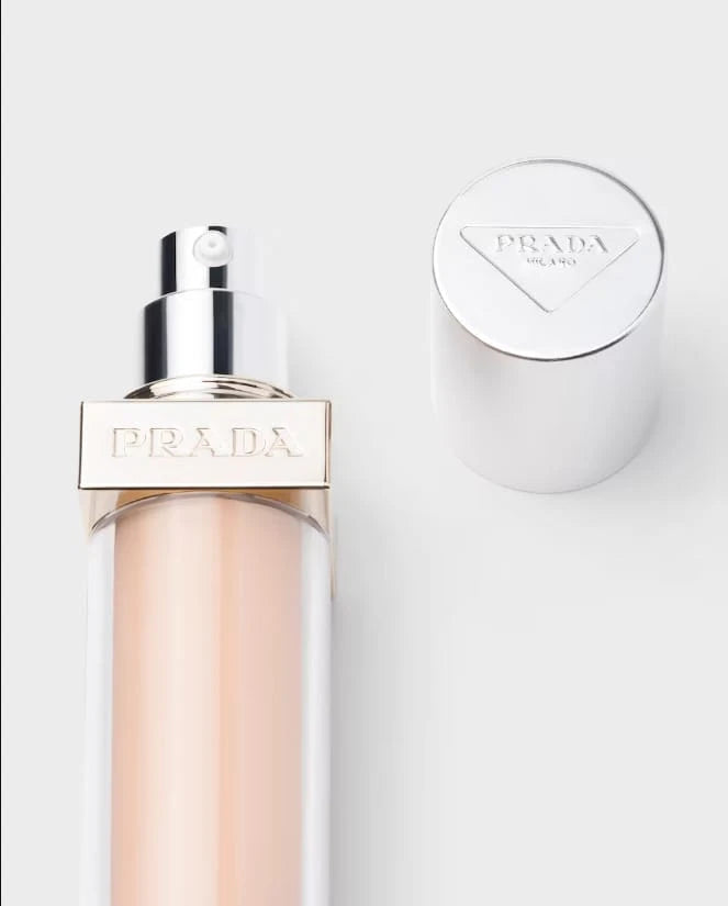 BASE DE MAQUILLAJE PRADA