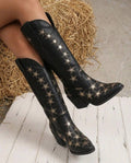Botas vaqueras de estrellas bordadas