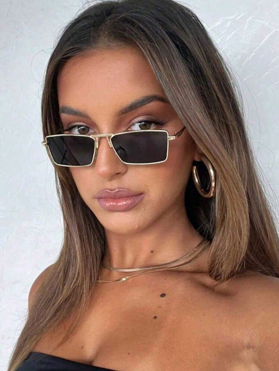 gafas con montura de metal ovalada vintage