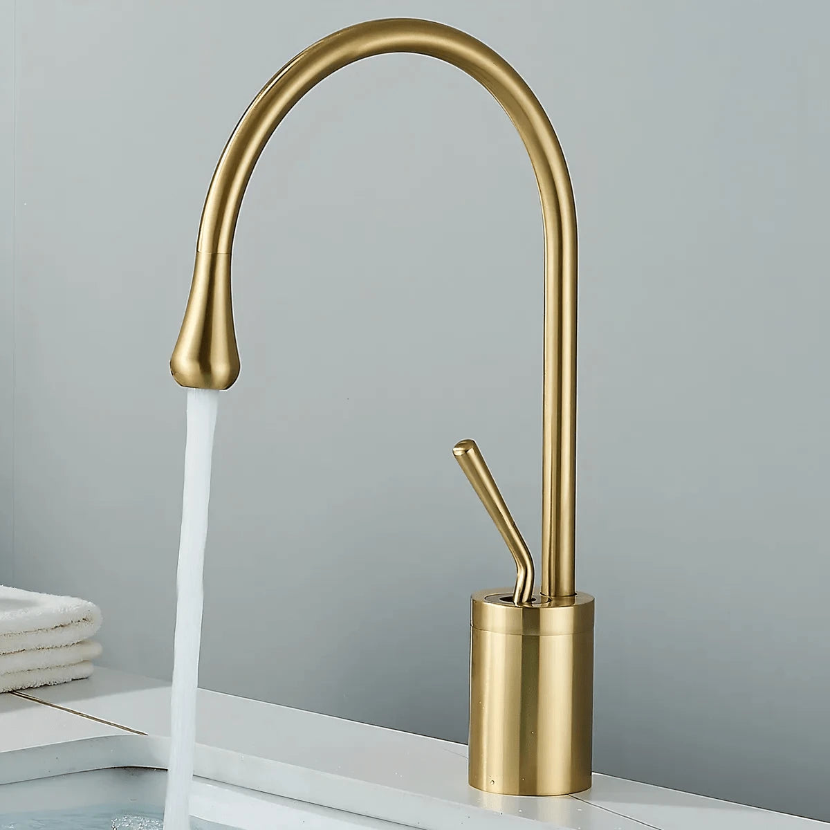 Grifos de baño en oro cepillado