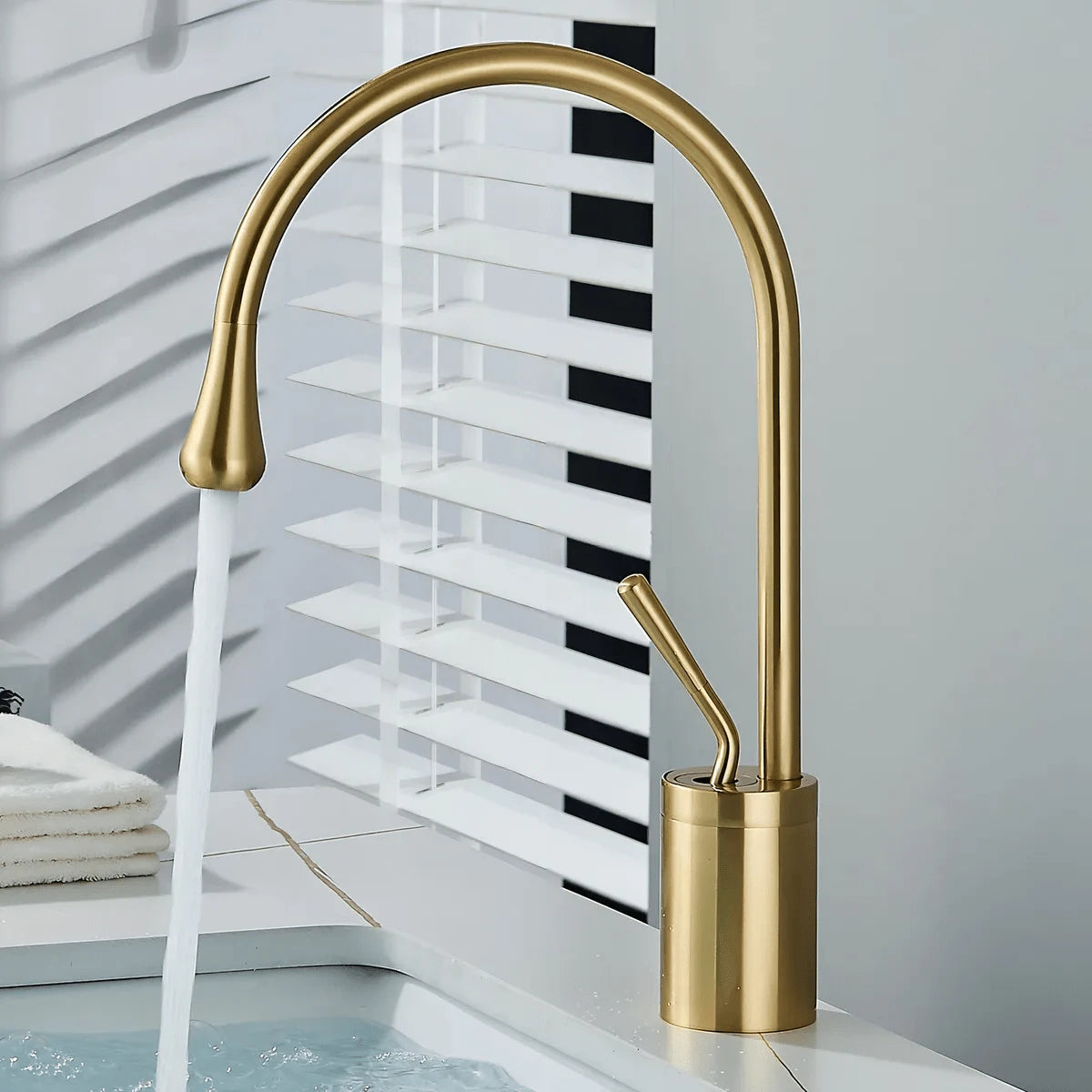 Grifos de baño en oro cepillado