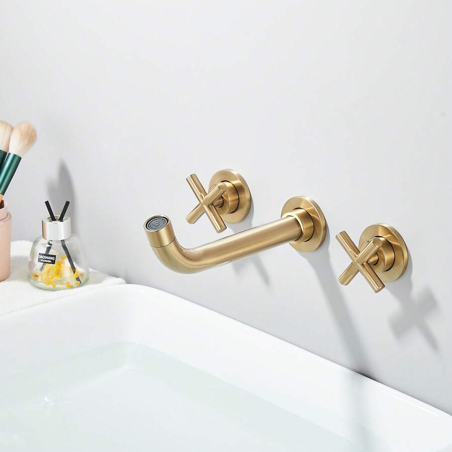 Grifo de baño montado en la pared de latón antiguo de tres agujeros