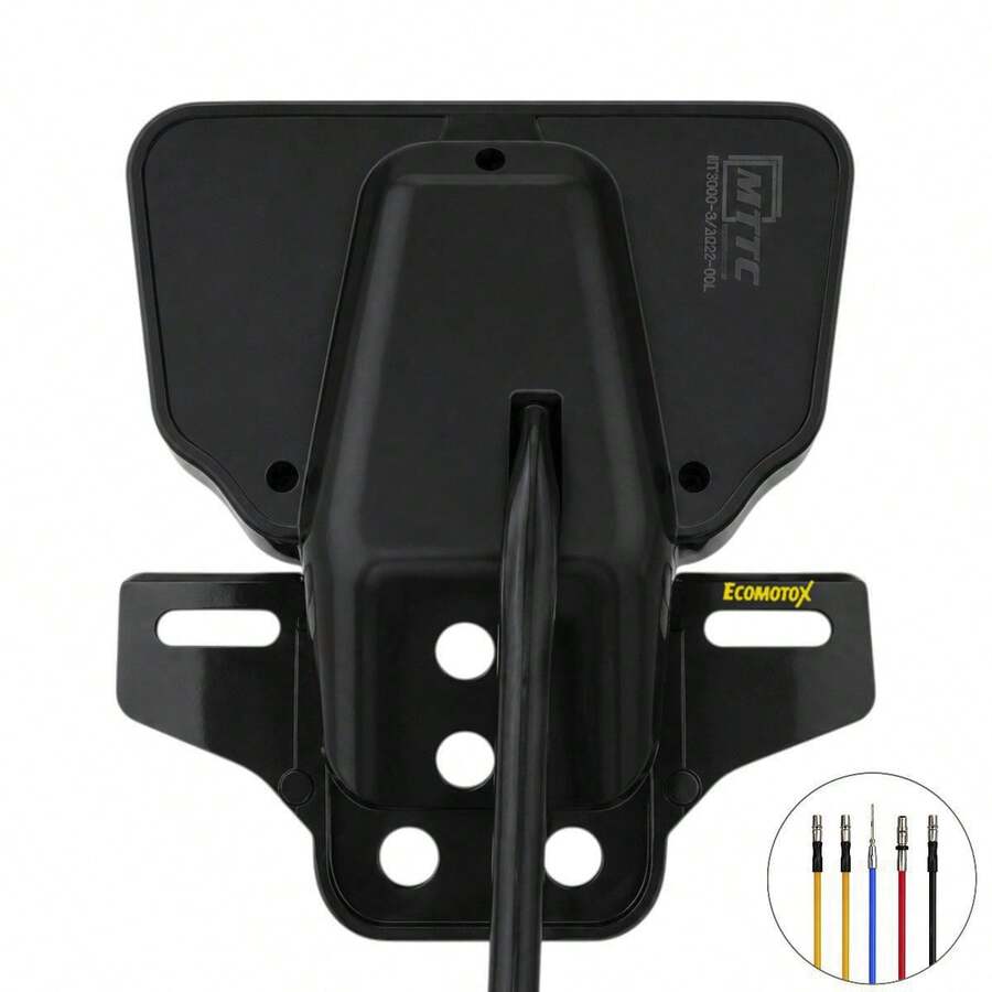 Calavera LED Universal con Intermitentes Integrados Blanco/Rojo y Amarillo – Diseño moderno, alta visibilidad y estilo deportivo