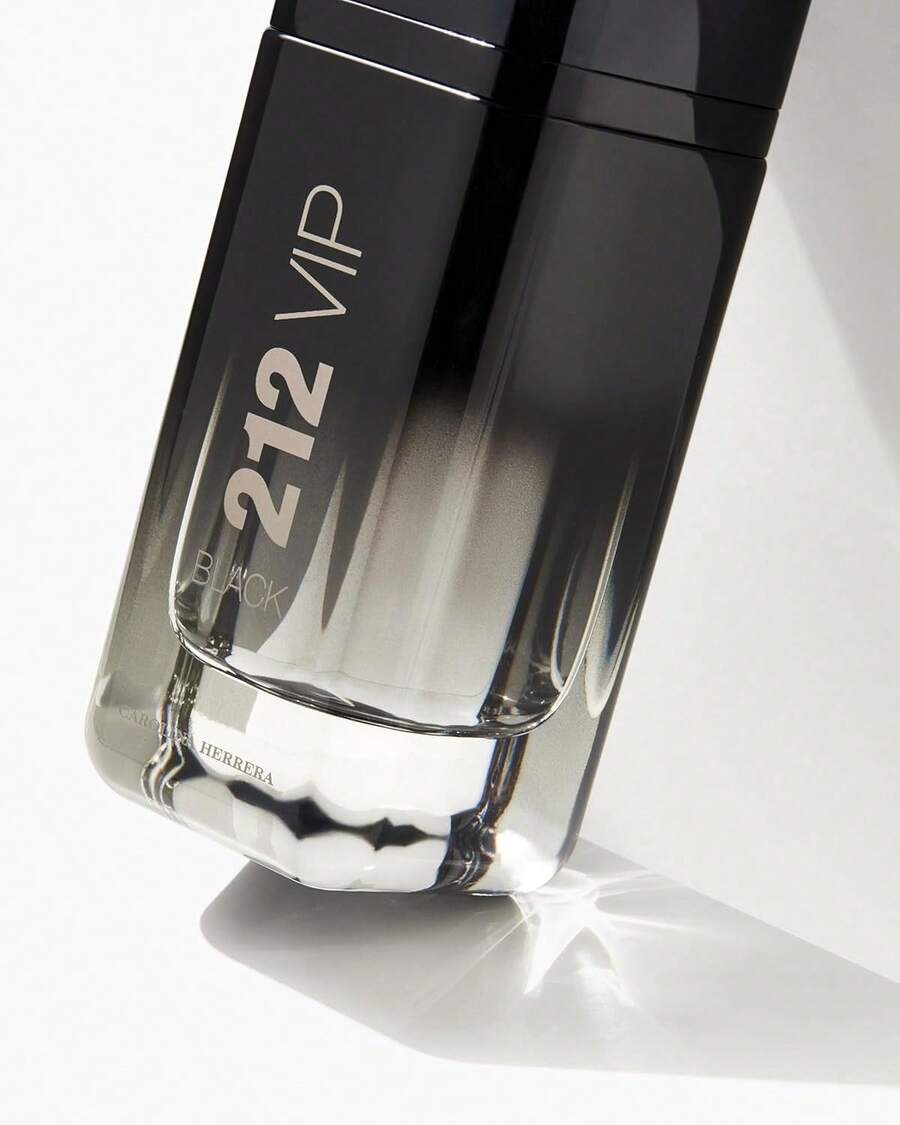 Carolina Herrera 212 VIP