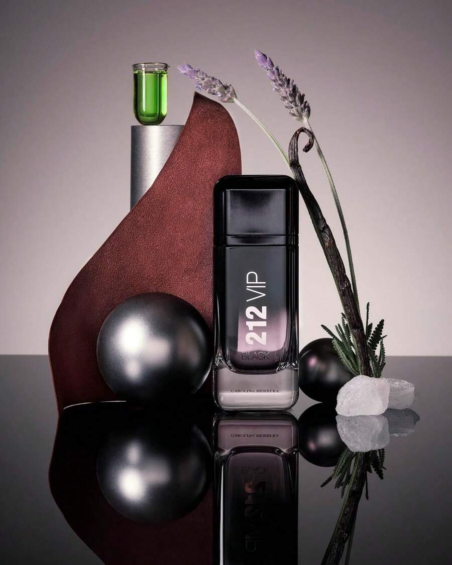 Black de Carolina Herrera