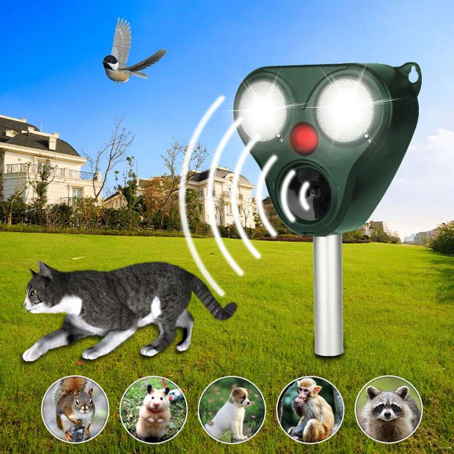 Repelente solar ultrasónico de animales