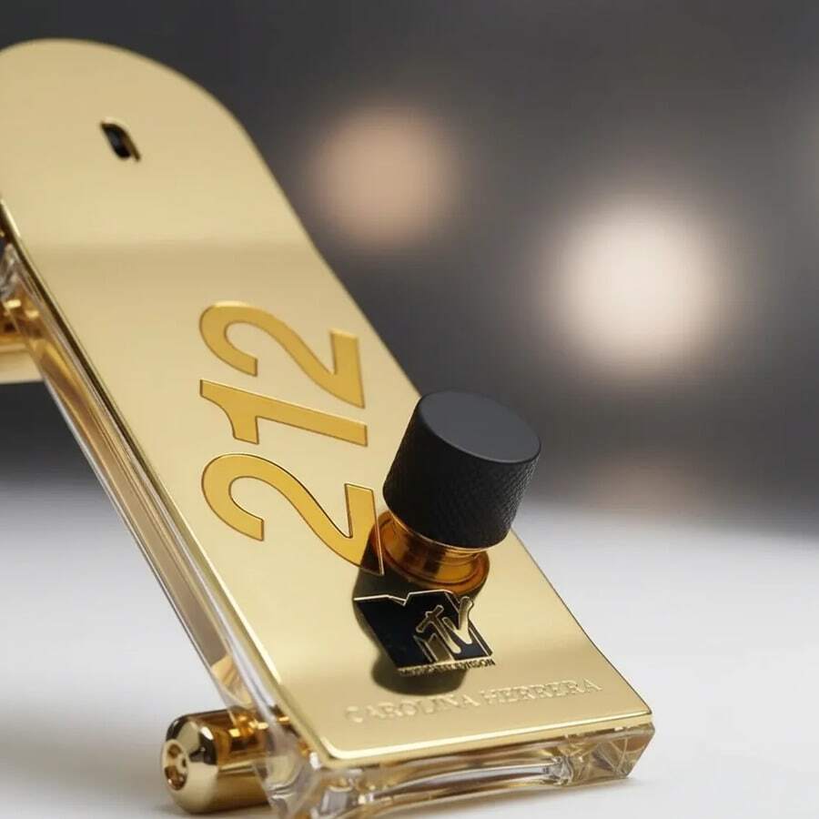 Carolina Herrera 212 Heroes